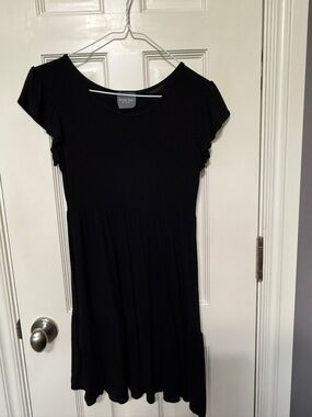 Olivia Rae Black Short Sleeve Swing Mini Dress